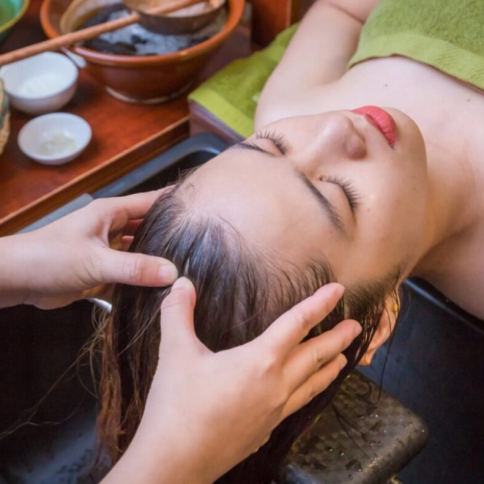 Aroma Body Massage 1